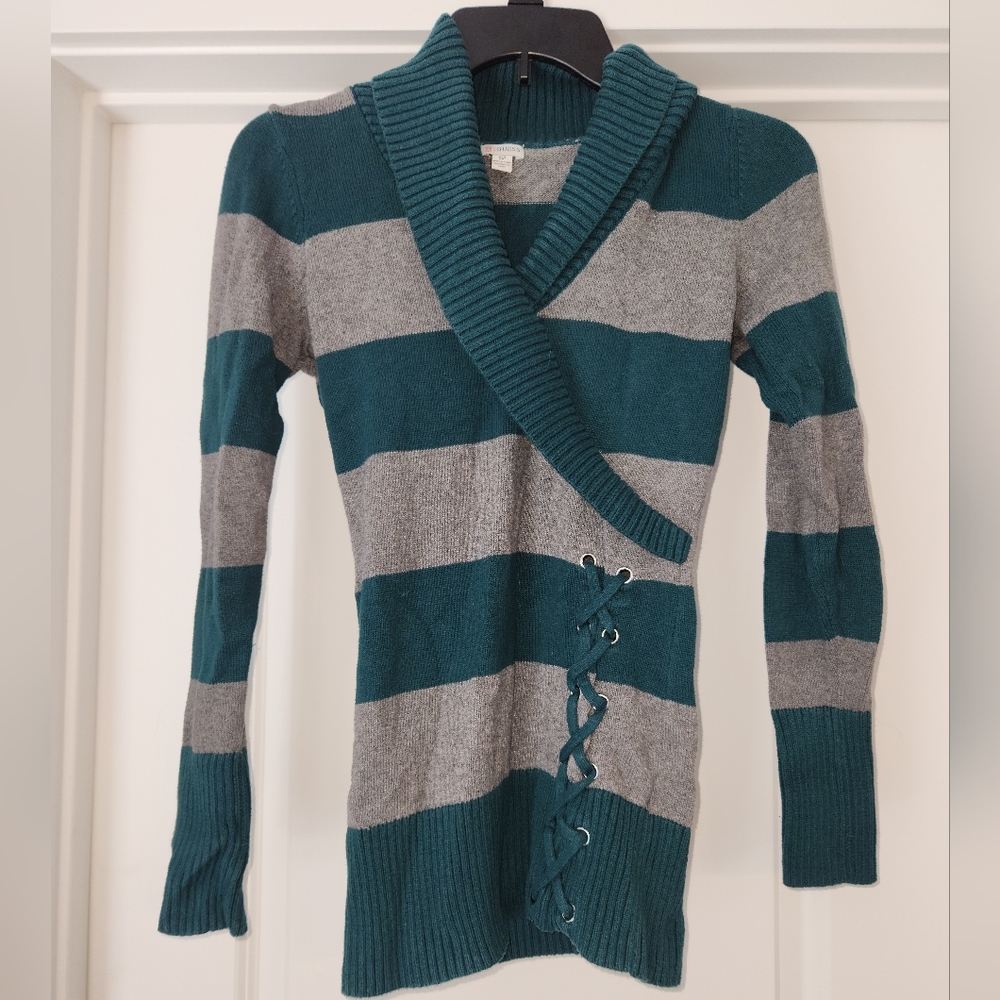 Sweater - Picture 2 of 2